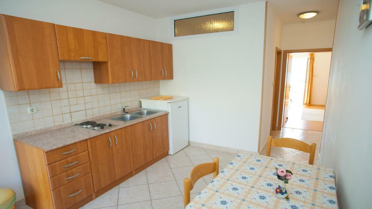 Apartments Basaca Pag Town Eksteriør bilde